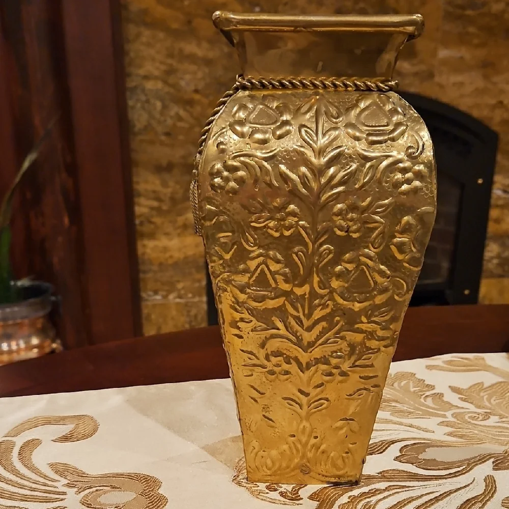 Hosley Classic Collection Embossed Brass Floral Square Top Vase/Umbrella Holder